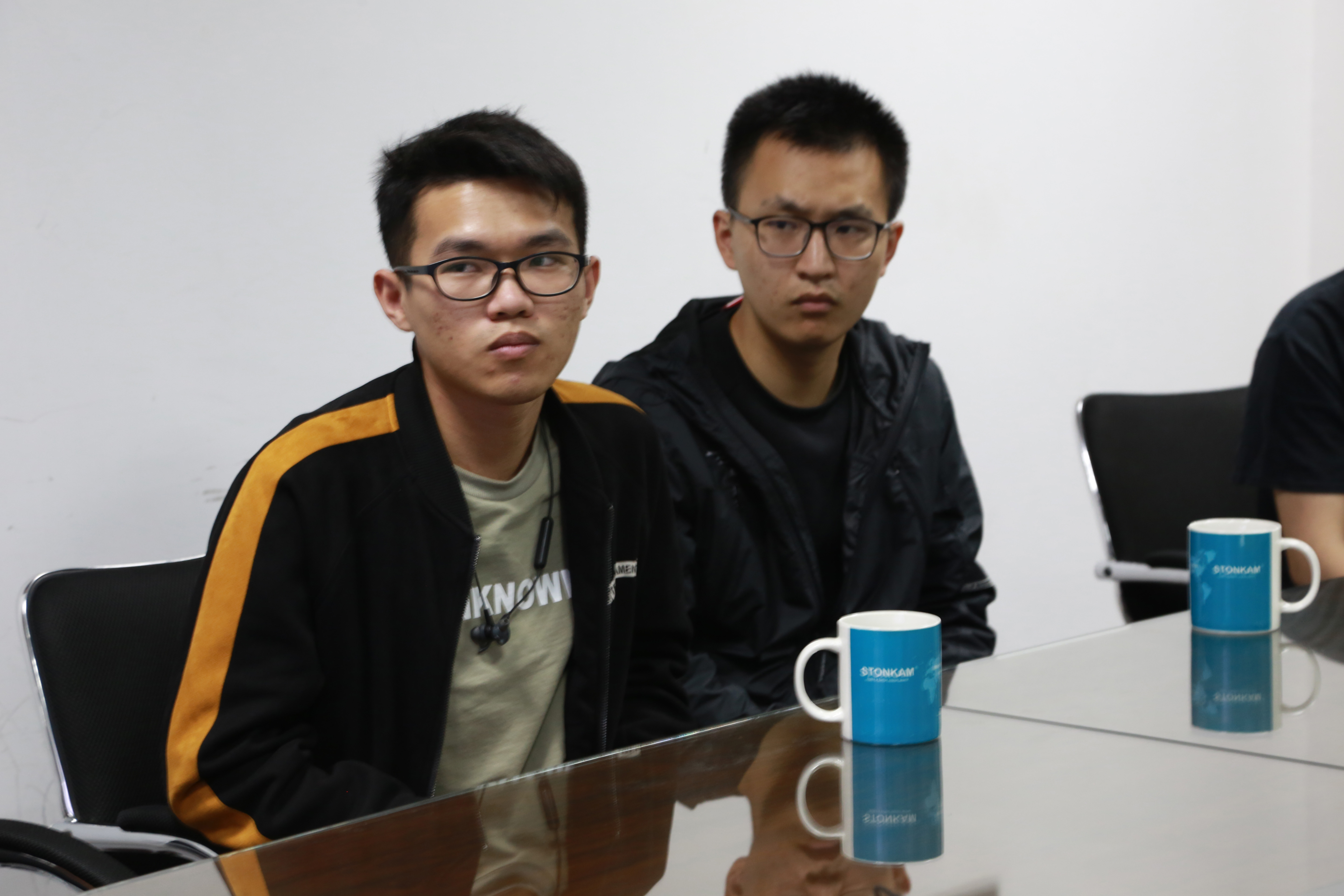 華工優(yōu)秀學(xué)生代表參觀